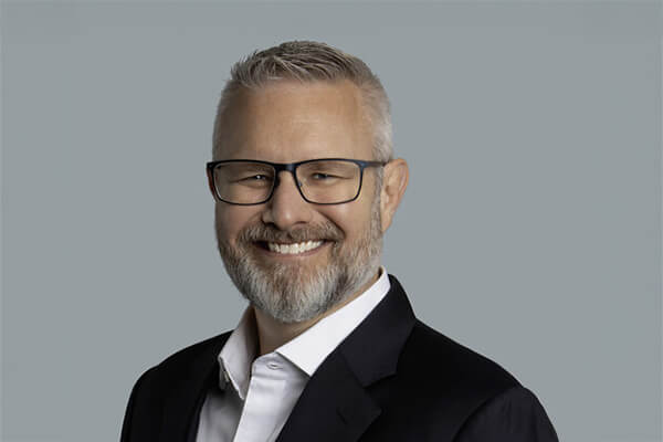 portrait of Dan Shipper