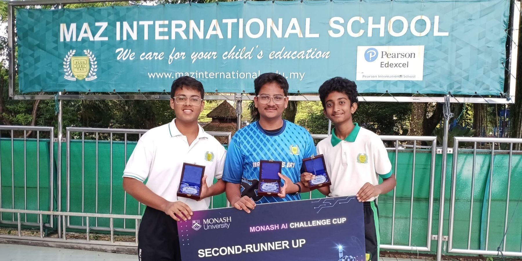 Beyond the textbook: Preparing students for real-life problem solving