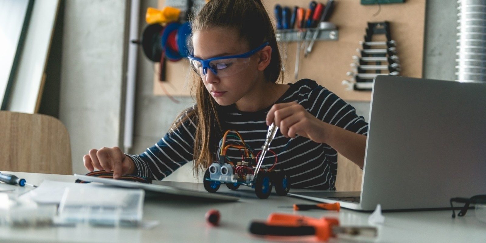 The future of qualifications and assessment: bridges and ladders, not rigid tracks